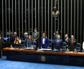 Mesa da sessão especial do Senado Federal em comemoração aos 60 anos da UnB. Foto: William Sant'Ana. 25/04/2022